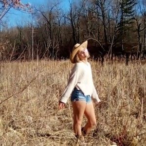 Meet your Posher, Trinity